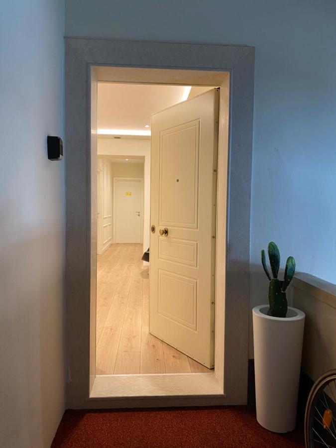 Living Studio Apartments Tiranë Eksteriør bilde
